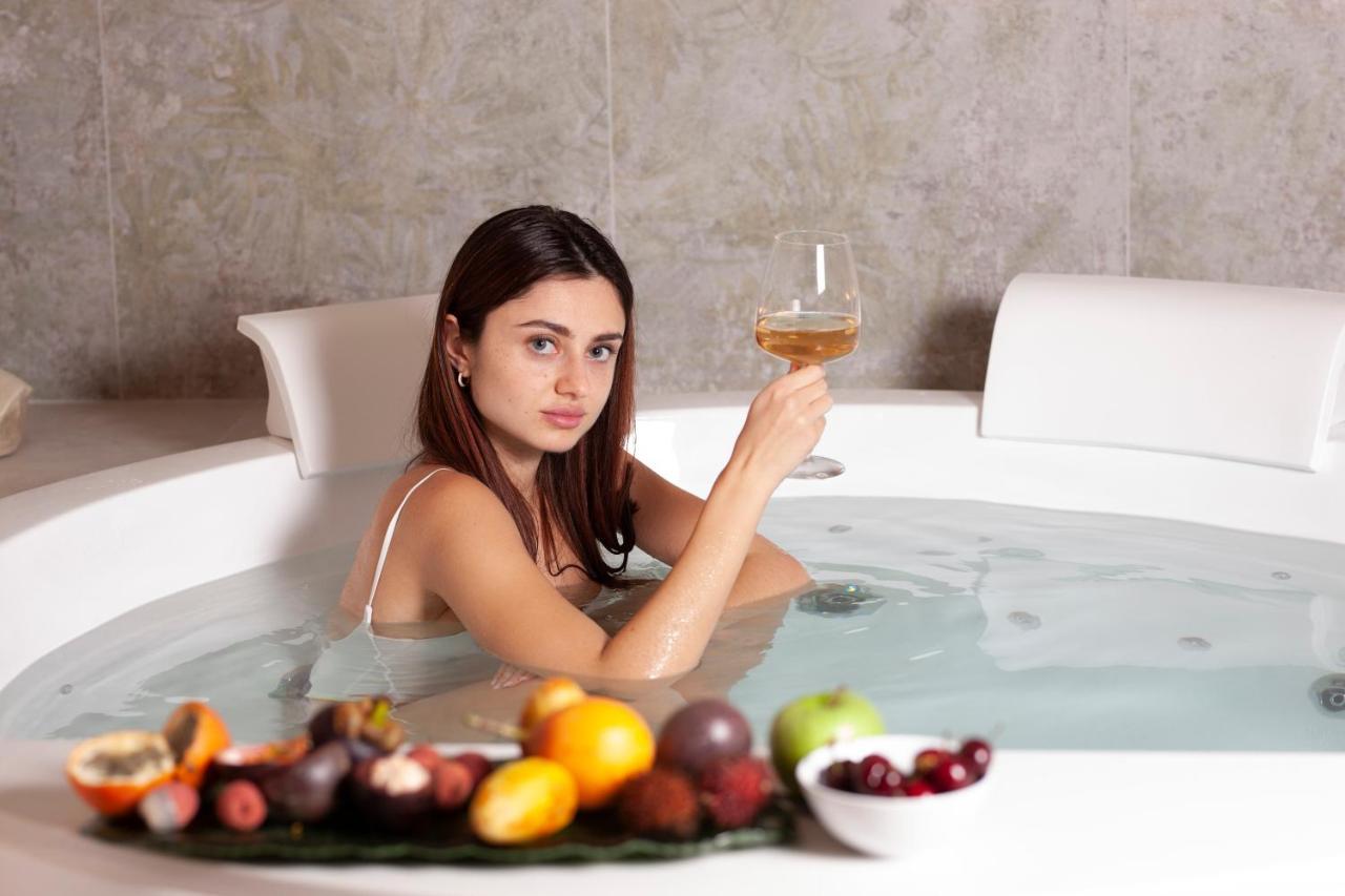 קונברסאנו Je T'Aime Luxury Suite And Relax מראה חיצוני תמונה