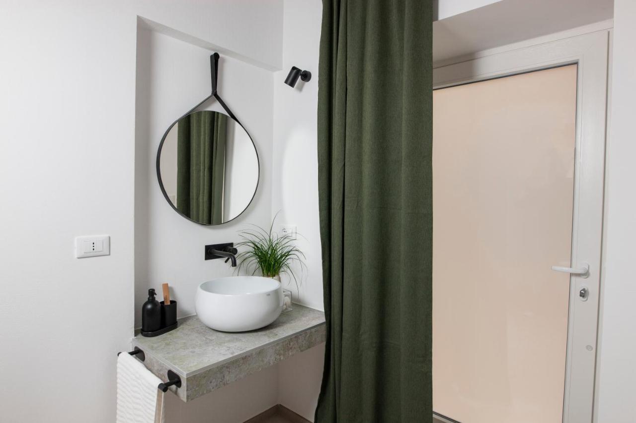 קונברסאנו Je T'Aime Luxury Suite And Relax מראה חיצוני תמונה